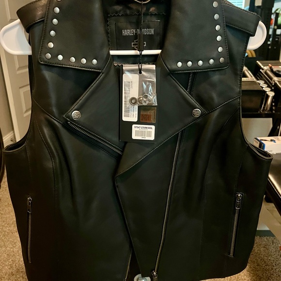 Women’s Harley Davidson Black Soft Leather Vest - Picture 2 of 4